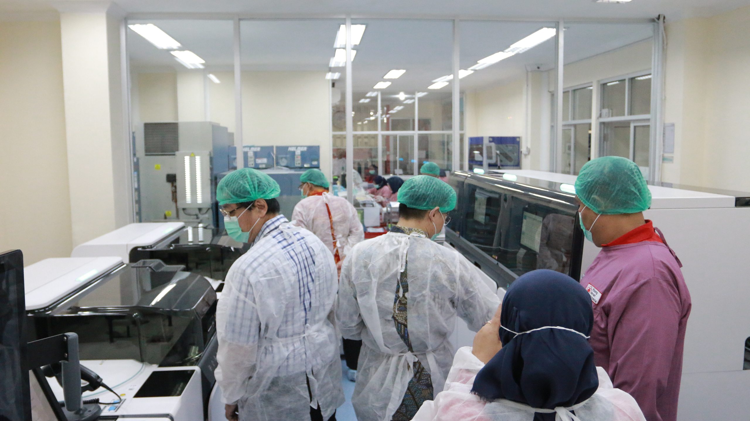 PMI Surakarta Resmikan TLA MT-8000, Teknologi Otomasi Imunoserologi Darah Pertama dari Mindray di Indonesia