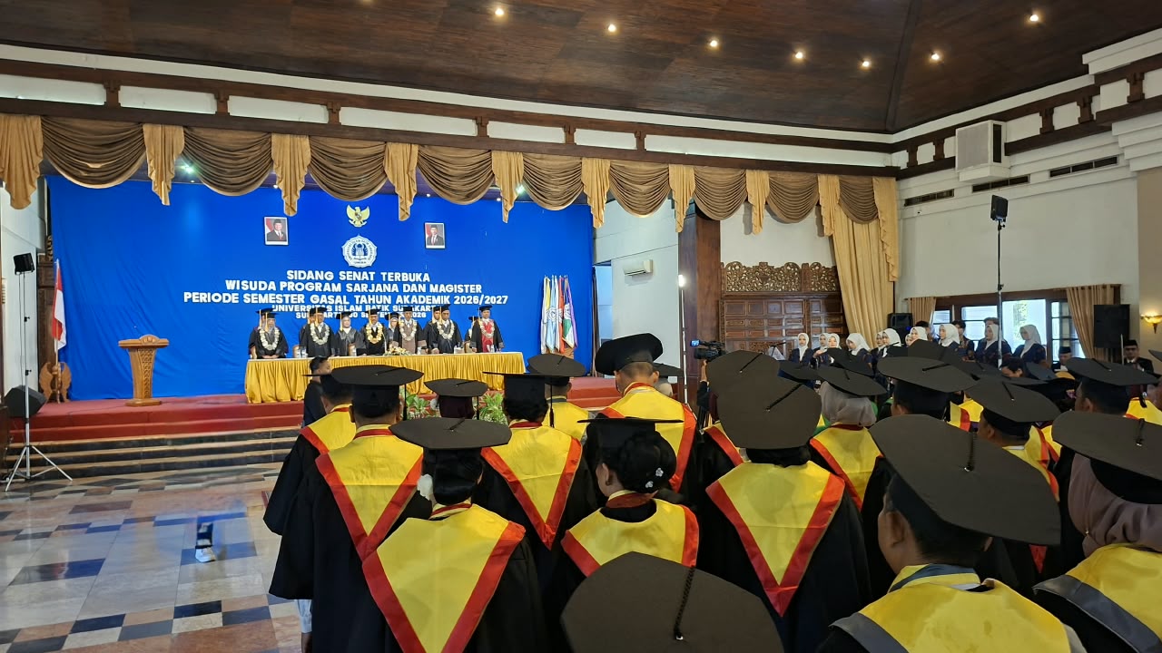 Wisuda UNIBA, Legislator Jateng Buktikan Pendidikan Bisa Jadi Jalan Menjawab Persoalan Birokrasi