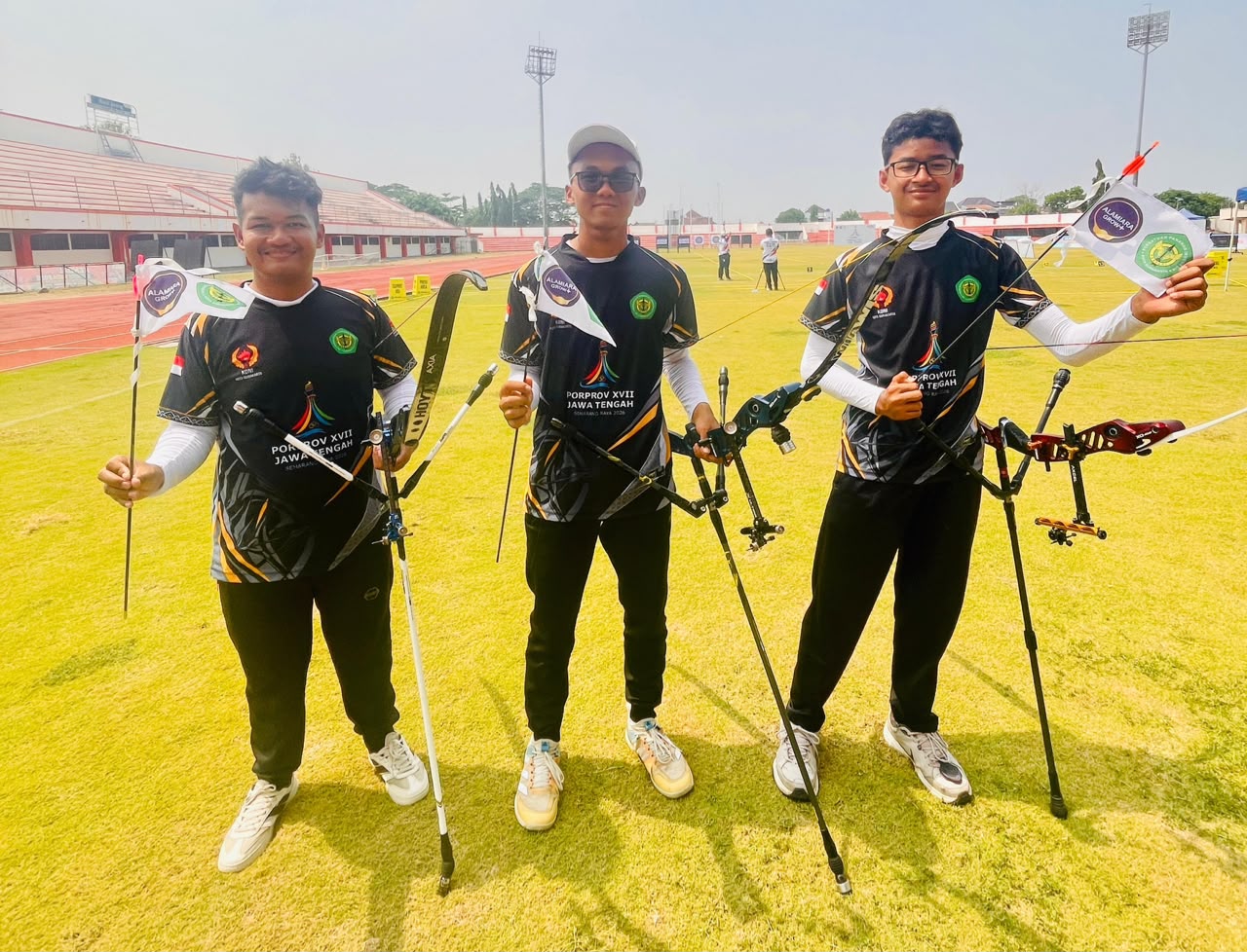 Tim Recurve Putra Panahan Surakarta Raih Medali Perak Porprov Jateng 2026